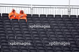 Circuit atmosphere - fans in the grandstand. 23.08.2024. Formula 1 World Championship, Rd 15, Dutch Grand Prix, Zandvoort, Netherlands, Practice Day.