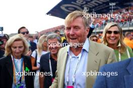 Willem-Alexander (NLD), King of the Netherlands, on the grid. 25.08.2024. Formula 1 World Championship, Rd 15, Dutch Grand Prix, Zandvoort, Netherlands, Race Day.