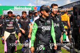 Zhou Guanyu (CHN) Sauber on the grid. 25.08.2024. Formula 1 World Championship, Rd 15, Dutch Grand Prix, Zandvoort, Netherlands, Race Day.