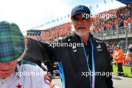 Flavio Briatore (ITA) Alpine F1 Team Executive Advisor with Jackie Stewart (GBR) on the grid. 25.08.2024. Formula 1 World Championship, Rd 15, Dutch Grand Prix, Zandvoort, Netherlands, Race Day.