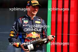 Max Verstappen (NLD) Red Bull Racing celebrates his second position on the podium. 25.08.2024. Formula 1 World Championship, Rd 15, Dutch Grand Prix, Zandvoort, Netherlands, Race Day.