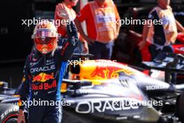 Max Verstappen (NLD) Red Bull Racing celebrates his second position in parc ferme. 25.08.2024. Formula 1 World Championship, Rd 15, Dutch Grand Prix, Zandvoort, Netherlands, Race Day.