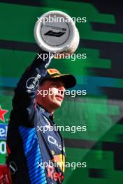 Max Verstappen (NLD) Red Bull Racing celebrates his second position on the podium. 25.08.2024. Formula 1 World Championship, Rd 15, Dutch Grand Prix, Zandvoort, Netherlands, Race Day.