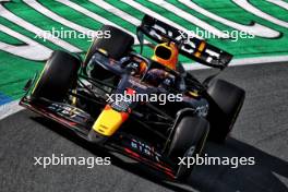 Max Verstappen (NLD) Red Bull Racing RB20. 25.08.2024. Formula 1 World Championship, Rd 15, Dutch Grand Prix, Zandvoort, Netherlands, Race Day.