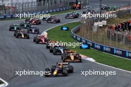 Max Verstappen (NLD) Red Bull Racing RB20 leads at the start of the race. 25.08.2024. Formula 1 World Championship, Rd 15, Dutch Grand Prix, Zandvoort, Netherlands, Race Day.