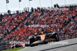 Oscar Piastri (AUS) McLaren MCL38. 25.08.2024. Formula 1 World Championship, Rd 15, Dutch Grand Prix, Zandvoort, Netherlands, Race Day.