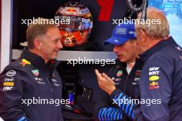 (L to R): Christian Horner (GBR) Red Bull Racing Team Principal with Max Verstappen (NLD) Red Bull Racing and Dr Helmut Marko (AUT) Red Bull Motorsport Consultant. 24.08.2024. Formula 1 World Championship, Rd 15, Dutch Grand Prix, Zandvoort, Netherlands, Qualifying Day.