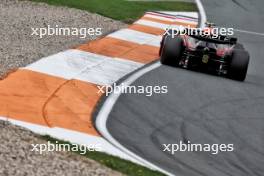 Sergio Perez (MEX) Red Bull Racing RB20. 24.08.2024. Formula 1 World Championship, Rd 15, Dutch Grand Prix, Zandvoort, Netherlands, Qualifying Day.