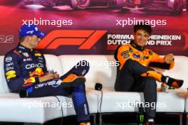 (L to R): Max Verstappen (NLD) Red Bull Racing and Lando Norris (GBR) McLaren in the post qualifying FIA Press Conference. 24.08.2024. Formula 1 World Championship, Rd 15, Dutch Grand Prix, Zandvoort, Netherlands, Qualifying Day.