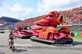 Circuit atmosphere. 25.08.2024. Formula 1 World Championship, Rd 15, Dutch Grand Prix, Zandvoort, Netherlands, Race Day.