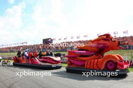 Drivers' Parade. 25.08.2024. Formula 1 World Championship, Rd 15, Dutch Grand Prix, Zandvoort, Netherlands, Race Day.