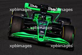 Valtteri Bottas (FIN) Sauber C44. 08.03.2024. Formula 1 World Championship, Rd 2, Saudi Arabian Grand Prix, Jeddah, Saudi Arabia, Qualifying Day.