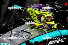 The helmet of Lewis Hamilton (GBR) Mercedes AMG F1 W15 on the grid. 09.03.2024. Formula 1 World Championship, Rd 2, Saudi Arabian Grand Prix, Jeddah, Saudi Arabia, Race Day.