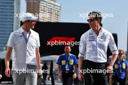 (L to R): Alex Wurz (AUT) GPDA Chairman with Toto Wolff (GER) Mercedes AMG F1 Shareholder and Executive Director. 07.03.2024. Formula 1 World Championship, Rd 2, Saudi Arabian Grand Prix, Jeddah, Saudi Arabia, Practice Day.