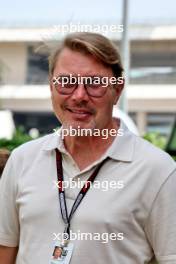 Mika Hakkinen (FIN). 20.09.2024. Formula 1 World Championship, Rd 18, Singapore Grand Prix, Marina Bay Street Circuit, Singapore, Practice Day.