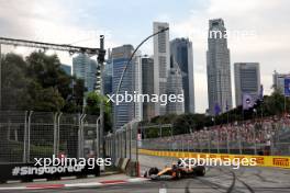 Oscar Piastri (AUS) McLaren MCL38. 20.09.2024. Formula 1 World Championship, Rd 18, Singapore Grand Prix, Marina Bay Street Circuit, Singapore, Practice Day.