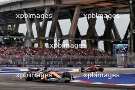 Oscar Piastri (AUS) McLaren MCL38. 20.09.2024. Formula 1 World Championship, Rd 18, Singapore Grand Prix, Marina Bay Street Circuit, Singapore, Practice Day.