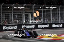 Alexander Albon (THA) Williams Racing FW46.  20.09.2024. Formula 1 World Championship, Rd 18, Singapore Grand Prix, Marina Bay Street Circuit, Singapore, Practice Day.