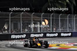 Max Verstappen (NLD) Red Bull Racing RB20.  20.09.2024. Formula 1 World Championship, Rd 18, Singapore Grand Prix, Marina Bay Street Circuit, Singapore, Practice Day.