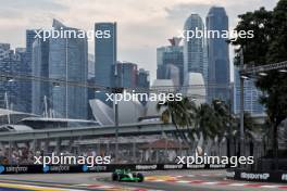 Valtteri Bottas (FIN) Sauber C44. 20.09.2024. Formula 1 World Championship, Rd 18, Singapore Grand Prix, Marina Bay Street Circuit, Singapore, Practice Day.