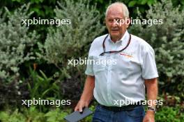 Dr Helmut Marko (AUT) Red Bull Motorsport Consultant. 20.09.2024. Formula 1 World Championship, Rd 18, Singapore Grand Prix, Marina Bay Street Circuit, Singapore, Practice Day.