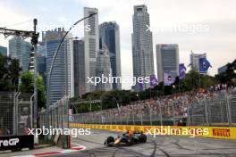 Max Verstappen (NLD) Red Bull Racing RB20. 20.09.2024. Formula 1 World Championship, Rd 18, Singapore Grand Prix, Marina Bay Street Circuit, Singapore, Practice Day.