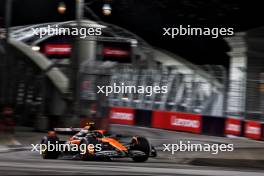 Lando Norris (GBR) McLaren MCL38. 20.09.2024. Formula 1 World Championship, Rd 18, Singapore Grand Prix, Marina Bay Street Circuit, Singapore, Practice Day.