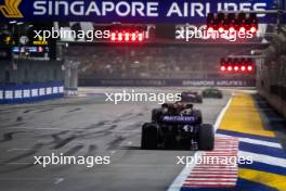 Alexander Albon (THA) Williams Racing FW46. 20.09.2024. Formula 1 World Championship, Rd 18, Singapore Grand Prix, Marina Bay Street Circuit, Singapore, Practice Day.