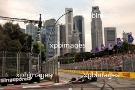 Nico Hulkenberg (GER) Haas VF-24. 20.09.2024. Formula 1 World Championship, Rd 18, Singapore Grand Prix, Marina Bay Street Circuit, Singapore, Practice Day.