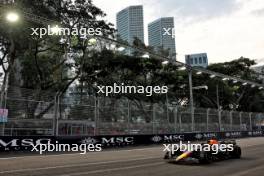 Max Verstappen (NLD) Red Bull Racing RB20. 20.09.2024. Formula 1 World Championship, Rd 18, Singapore Grand Prix, Marina Bay Street Circuit, Singapore, Practice Day.