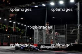 Alexander Albon (THA) Williams Racing FW46. 20.09.2024. Formula 1 World Championship, Rd 18, Singapore Grand Prix, Marina Bay Street Circuit, Singapore, Practice Day.