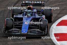 Alexander Albon (THA) Williams Racing FW46. 20.09.2024. Formula 1 World Championship, Rd 18, Singapore Grand Prix, Marina Bay Street Circuit, Singapore, Practice Day.