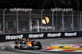 Oscar Piastri (AUS) McLaren MCL38. 20.09.2024. Formula 1 World Championship, Rd 18, Singapore Grand Prix, Marina Bay Street Circuit, Singapore, Practice Day.