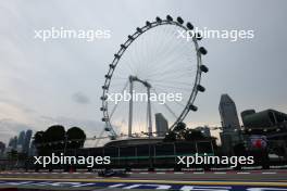 Alexander Albon (THA) Williams Racing FW46. 20.09.2024. Formula 1 World Championship, Rd 18, Singapore Grand Prix, Marina Bay Street Circuit, Singapore, Practice Day.