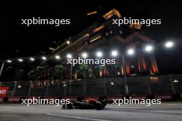 Sergio Perez (MEX) Red Bull Racing RB20. 20.09.2024. Formula 1 World Championship, Rd 18, Singapore Grand Prix, Marina Bay Street Circuit, Singapore, Practice Day.