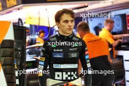 Oscar Piastri (AUS) McLaren. 20.09.2024. Formula 1 World Championship, Rd 18, Singapore Grand Prix, Marina Bay Street Circuit, Singapore, Practice Day.