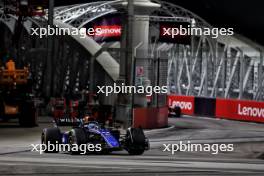 Alexander Albon (THA) Williams Racing FW46. 20.09.2024. Formula 1 World Championship, Rd 18, Singapore Grand Prix, Marina Bay Street Circuit, Singapore, Practice Day.