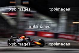 Max Verstappen (NLD) Red Bull Racing RB20. 20.09.2024. Formula 1 World Championship, Rd 18, Singapore Grand Prix, Marina Bay Street Circuit, Singapore, Practice Day.