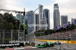 Zhou Guanyu (CHN) Sauber C44. 20.09.2024. Formula 1 World Championship, Rd 18, Singapore Grand Prix, Marina Bay Street Circuit, Singapore, Practice Day.