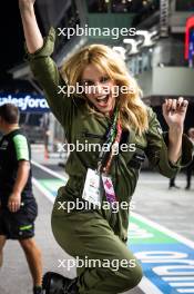 Kylie Minogue (AUS) Singer on the grid. 22.09.2024. Formula 1 World Championship, Rd 18, Singapore Grand Prix, Marina Bay Street Circuit, Singapore, Race Day.