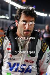 Daniel Ricciardo (AUS) RB on the grid. 22.09.2024. Formula 1 World Championship, Rd 18, Singapore Grand Prix, Marina Bay Street Circuit, Singapore, Race Day.