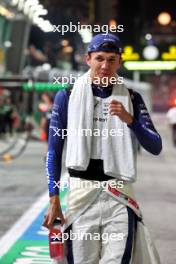 Alexander Albon (THA) Williams Racing on the grid. 22.09.2024. Formula 1 World Championship, Rd 18, Singapore Grand Prix, Marina Bay Street Circuit, Singapore, Race Day.