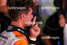 Race winner Lando Norris (GBR) McLaren celebrates in parc ferme. 22.09.2024. Formula 1 World Championship, Rd 18, Singapore Grand Prix, Marina Bay Street Circuit, Singapore, Race Day.