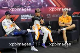 (L to R): Max Verstappen (NLD) Red Bull Racing; Lando Norris (GBR) McLaren; and Oscar Piastri (AUS) McLaren, in the post race FIA Press Conference. 22.09.2024. Formula 1 World Championship, Rd 18, Singapore Grand Prix, Marina Bay Street Circuit, Singapore, Race Day.