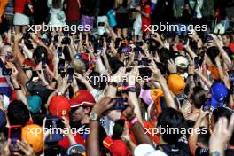 Circuit atmosphere - fans on the circuit at the podium. 22.09.2024. Formula 1 World Championship, Rd 18, Singapore Grand Prix, Marina Bay Street Circuit, Singapore, Race Day.