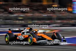 Oscar Piastri (AUS) McLaren MCL38. 22.09.2024. Formula 1 World Championship, Rd 18, Singapore Grand Prix, Marina Bay Street Circuit, Singapore, Race Day.