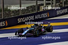 Pierre Gasly (FRA) Alpine F1 Team A524 runs wide. 22.09.2024. Formula 1 World Championship, Rd 18, Singapore Grand Prix, Marina Bay Street Circuit, Singapore, Race Day.