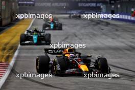 Max Verstappen (NLD) Red Bull Racing RB20. 22.09.2024. Formula 1 World Championship, Rd 18, Singapore Grand Prix, Marina Bay Street Circuit, Singapore, Race Day.