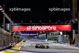 Max Verstappen (NLD) Red Bull Racing RB20.  22.09.2024. Formula 1 World Championship, Rd 18, Singapore Grand Prix, Marina Bay Street Circuit, Singapore, Race Day.