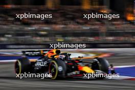 Max Verstappen (NLD) Red Bull Racing RB20. 22.09.2024. Formula 1 World Championship, Rd 18, Singapore Grand Prix, Marina Bay Street Circuit, Singapore, Race Day.